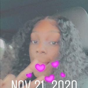 Meet your Posher, Niya